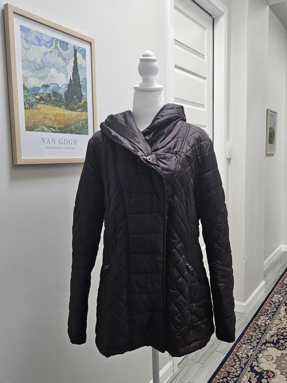 attention Quilted Hooded Puffer Coat in Dark Brown